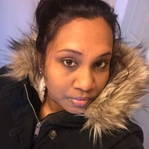 Meet your Posher, Sharmela